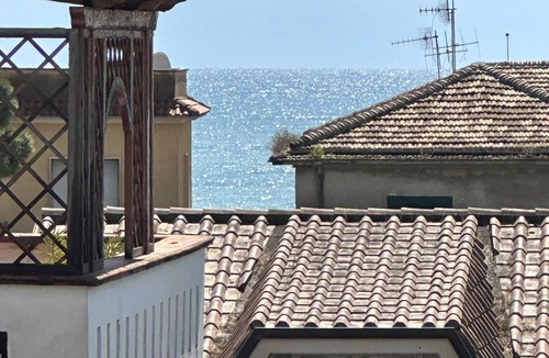 Scauri Apartment | An apartment nestled in the sun 110 meters from the sea