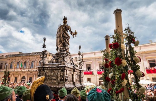 Santa Lucia House | Ancient Hospitality of the Borgo Bifocal