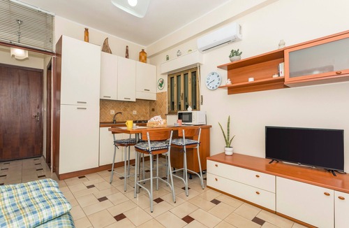 Sant'Anna Apartment | Angelina's House Apartment with Balcony and Air Conditioning