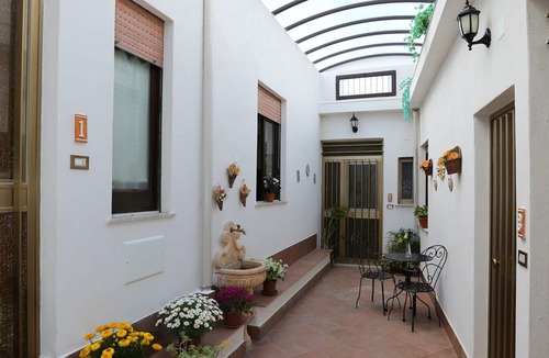 Ficarra House | Antica Dimora Marinelli Cav Restaurant
