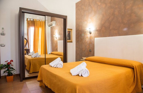Aci Sant'Antonio Bed & Breakfast | Antichi Ricordi