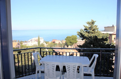 Cefalu Apartment | APARTMENT-2 NEAR THE SEA-PRIVATE PARKING-PANORAMIC VIEW