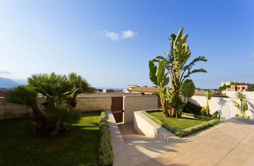 Alcamo Apartment | Apartment ∙ 8 guests