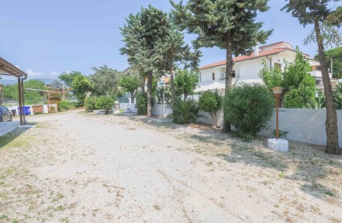 Paestum Apartment | Apartment 8 with Sea View, Wi-Fi and Air Conditioning
