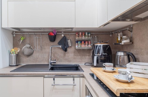 Cibali Apartment | Apartment 'A Casa Di Anto' with Balcony, Wi-Fi and Air Conditioning