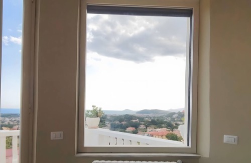 Minturno Apartment | Apartment 'A' with Sea View, Private Terrace and Wi-Fi