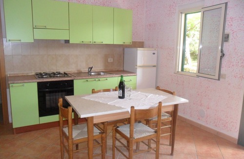 Santa Maria Apartment | Apartment 'Agriturismo Heaven Trilocale 2' with Mountain View, Shared Pool and Wi-Fi