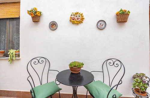 Ficarra Apartment | Apartment 'Appartamento 4 - Stanza 42' with Shared Terrace, Wi-Fi and Air Conditioning
