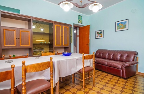 Maletto Apartment | Apartment 'Appartamento Turistico-Rosina Etna' with Mountain View, Private Terrace and Wi-Fi