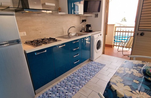 Alcamo Marina Apartment | Apartment 'Balcone Sul Golfo' with Sea View, Wi-Fi and Air Conditioning