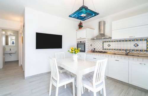Santa Lucia Apartment | Apartment 'Borgo Giulia Siracusa' with Private Terrace, Wi-Fi and Air Conditioning