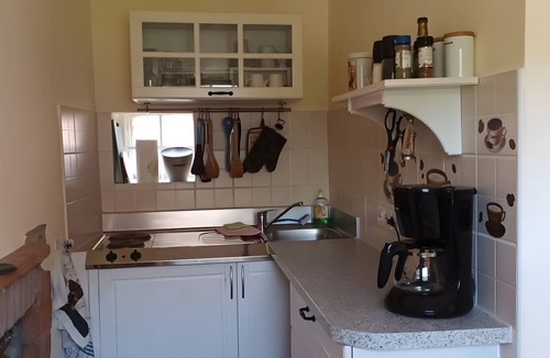Monastero Bormida Apartment | Apartment 'Ca Di Buie' with Private Terrace, Garden, Pool and Wi-Fi