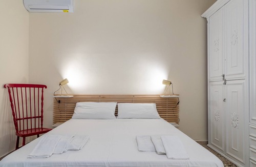 Sampieri Apartment | Apartment 'Carignano 94' with Private Terrace, Wi-Fi and Air Conditioning