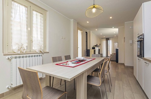 Milo Apartment | Apartment 'Casa Del Bosco' with Mountain View, Private Terrace and Wi-Fi