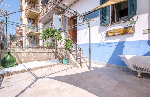 Messina Apartment | Apartment 'Casa Nerea' with Sea View, Private Terrace and Wi-Fi