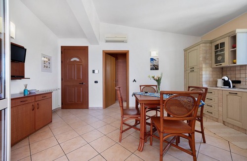 Partinico Apartment | Apartment 'Casa Onda Azzurra' with Sea View, Wi-Fi and Air Conditioning