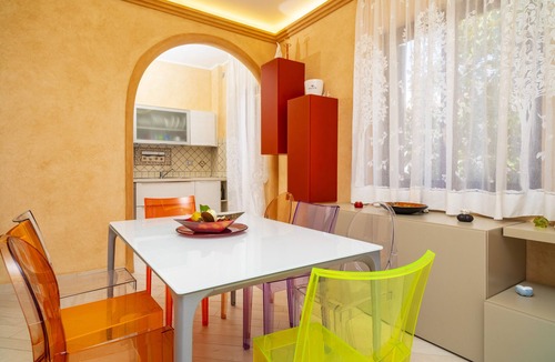 Recanati Apartment | Apartment 'Casa Recanati' with Private Terrace and Air Conditioning