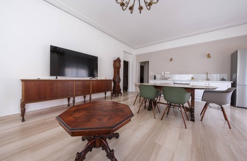 Milazzo Apartment | Apartment 'Casa Vacanze Piazza Europa' with Balcony, Wi-Fi & Air Conditioning