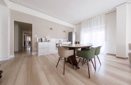 Milazzo Apartment | Apartment 'Casa Vacanze Piazza Europa' with Balcony, Wi-Fi & Air Conditioning