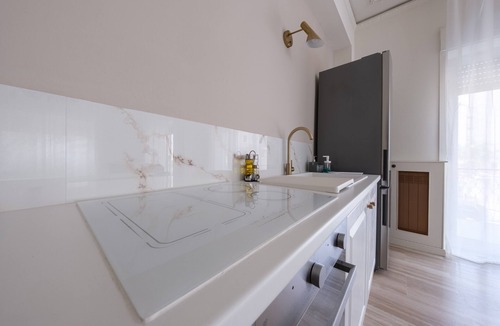 Milazzo Apartment | Apartment 'Casa Vacanze Piazza Europa' with Balcony, Wi-Fi & Air Conditioning
