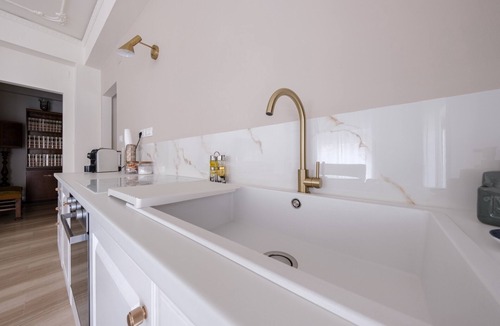 Milazzo Apartment | Apartment 'Casa Vacanze Piazza Europa' with Balcony, Wi-Fi & Air Conditioning