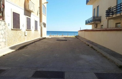 Marzamemi Apartment | Apartment "Casa Viale Lido" with Private Garden & A/C