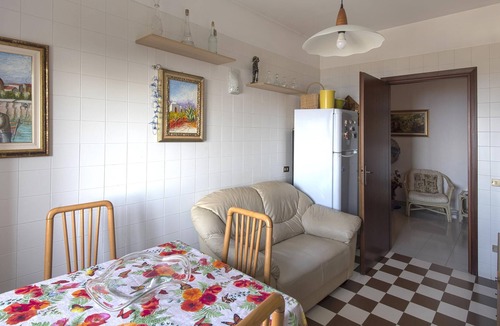 Paparella Apartment | Apartment Casa Vincenza with A/C, Balcony & Wi-Fi