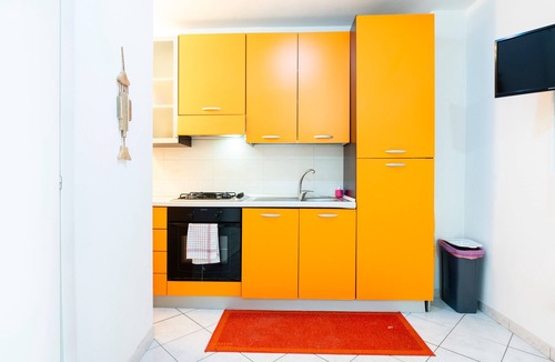 Old Town Apartment | Apartment 'Cortile Maggiore Home' with Wi-Fi and Air Conditioning