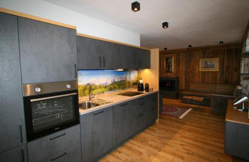 Finsing Apartment | Apartment Erzherzog's Apts-Zillertal Kaiser Lodge by Interhome