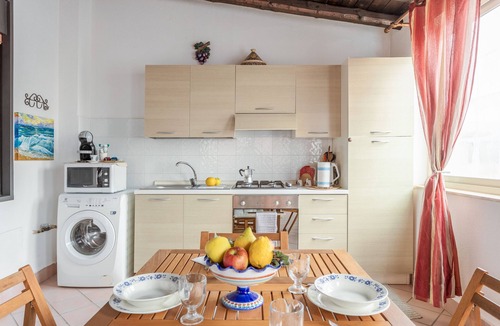 Villa Grazia di Carini Apartment | Apartment 'Hikkara Home Airport, Sea and Beach' with Sea View, Private Terrace and Wi-Fi