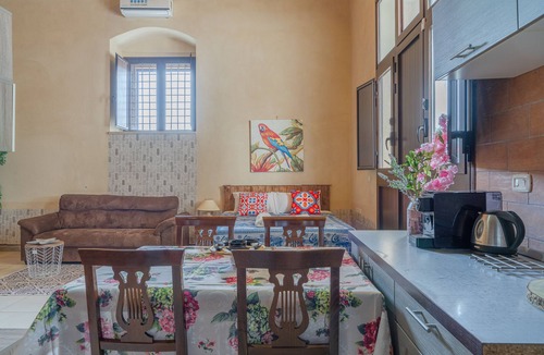Avola Apartment | Apartment 'Imola Country House' with Sea View, Wi-Fi and Air Conditioning