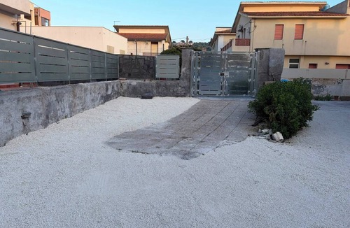 Agnone Apartment | Apartment in a Villa, 30 meters from the beach