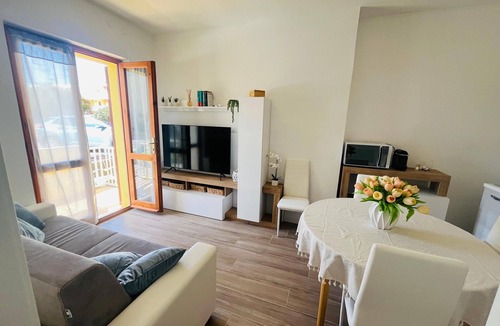 Lido Apartment | Apartment in beachfront residence