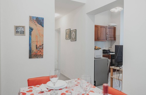 Cefalu Apartment | Apartment in garden a few steps from the sea from the historic centre