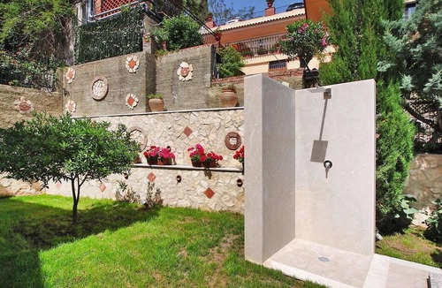 Taormina Apartment | Apartment in Taormina with jacuzzi