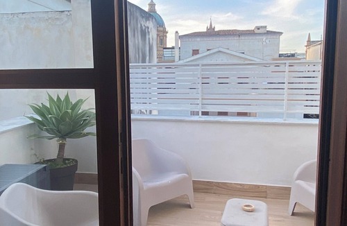 Albergheria Apartment | Apartment in the center of Palermo with terrace overlooking the Cathedral