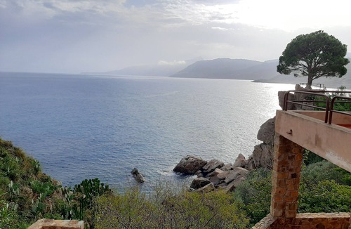 Cefalu Apartment | Apartment in villa overlooking the sea