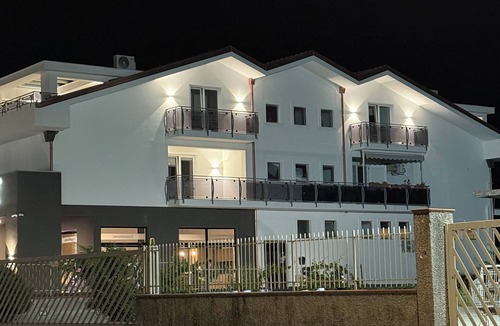 Campora San Giovanni Apartment | Apartment near the sea with umbrella, sunbeds. A pizza dinner included