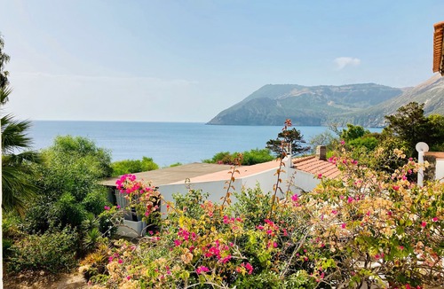 Vulcanello Apartment | Apartment 'Jerà Suite Vista Mare 19' with Sea View, Private Terrace and Wi-Fi
