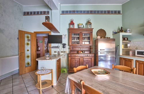 Castroreale Terme Apartment | Apartment 'La Casa Rosa' with Sea View, Wi-Fi and Air Conditioning