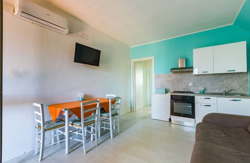 Patti Apartment | Apartment 'La Risacca Suite' with Sea View, Private Terrace and Air Conditioning