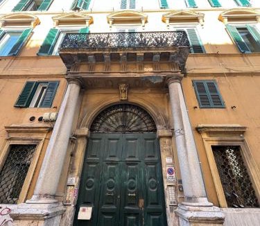 Monti Apartment | Apartment - Laterano 85 Near the Colosseum