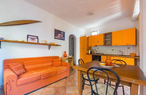 Santo Stefano Apartment | Apartment 'Limone' with Sea View, Private Terrace and Wi-Fi
