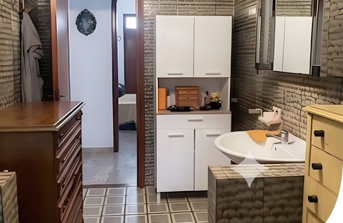 Trapani Apartment | Apartment 'L’uccello Pio' with Private Garden, Wi-Fi and Air Conditioning