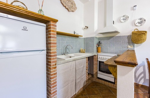 Piraino Apartment | Apartment 'Magnolia' with Mountain View, Wi-Fi and Air Conditioning