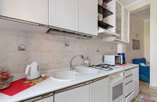 Trappeto Apartment | Apartment 'Makari' with Sea View and Wi-Fi