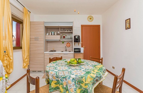 Fondachello Apartment | Apartment 'Mamma Maria' with Mountain View and Balcony