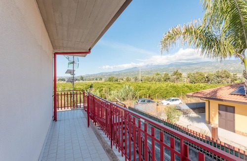 Fondachello Apartment | Apartment 'Mamma Maria' with Mountain View and Balcony