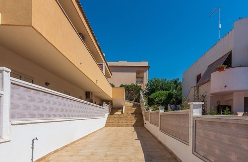 Noto Marina Apartment | Apartment Maremonti Sea 4 close to the Beach with Terraces & A/C