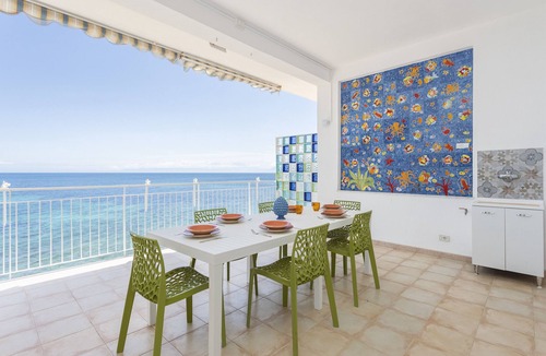 Capo Zafferano Apartment | Apartment 'Meraviglia Del Kafara' with Sea View, Wi-Fi and Air Conditioning